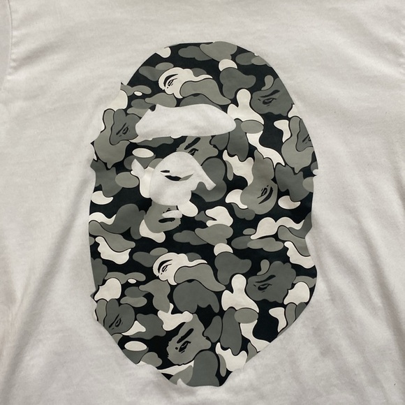 Bape T-Shirt - Picture 2 of 4